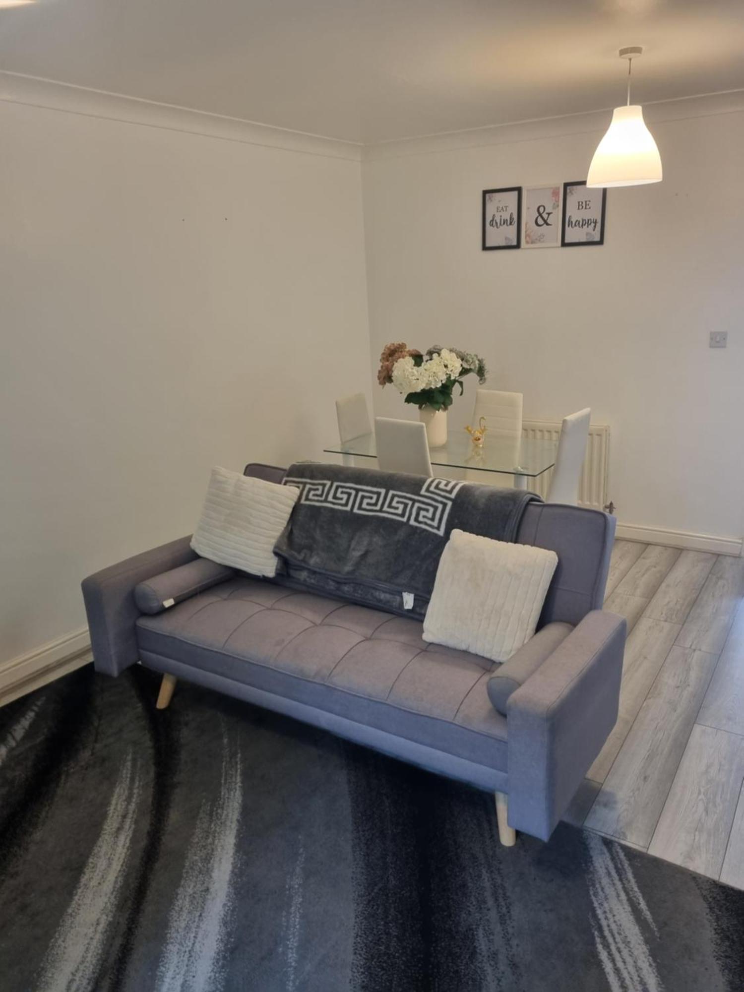 Maidstone Villa 3 Bedroom Free Sports Channels,Parking Sleeps 7 Exterior foto